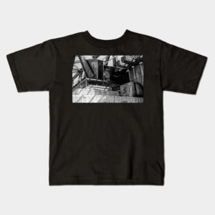 Railway bridge base in black and white Kids T-Shirt